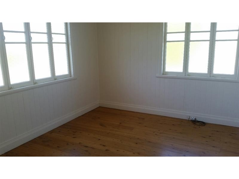 14 Barber Street, Chinchilla QLD 4413