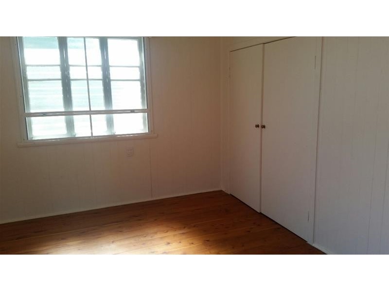 14 Barber Street, Chinchilla QLD 4413