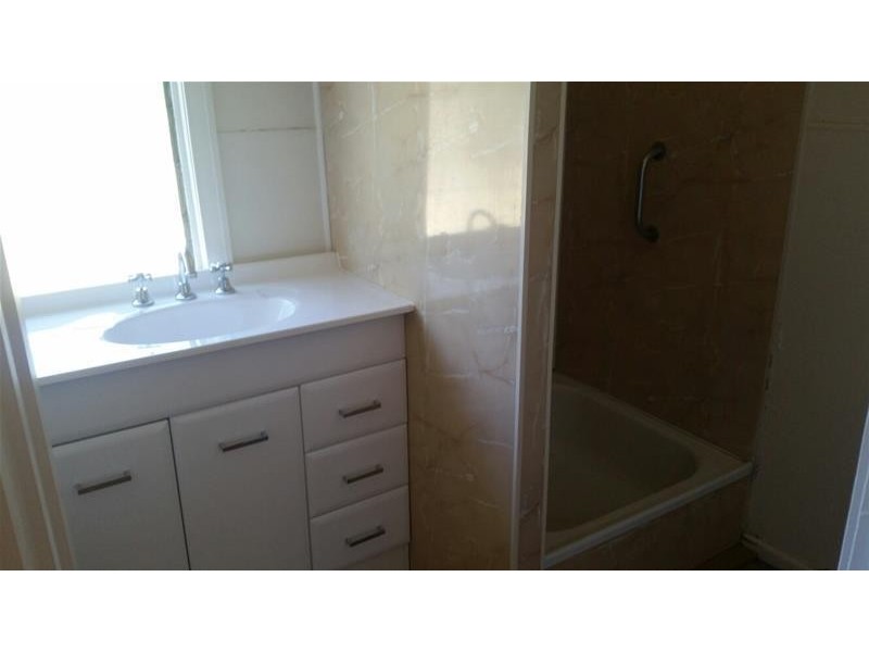 14 Barber Street, Chinchilla QLD 4413