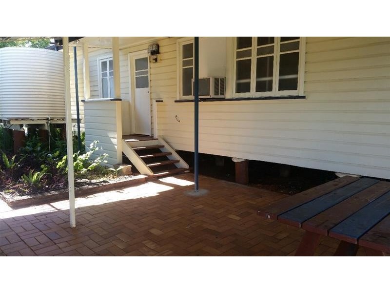 14 Barber Street, Chinchilla QLD 4413