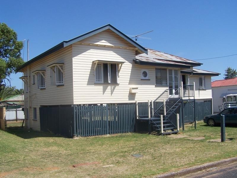 7 FIRST Avenue, Chinchilla QLD 4413