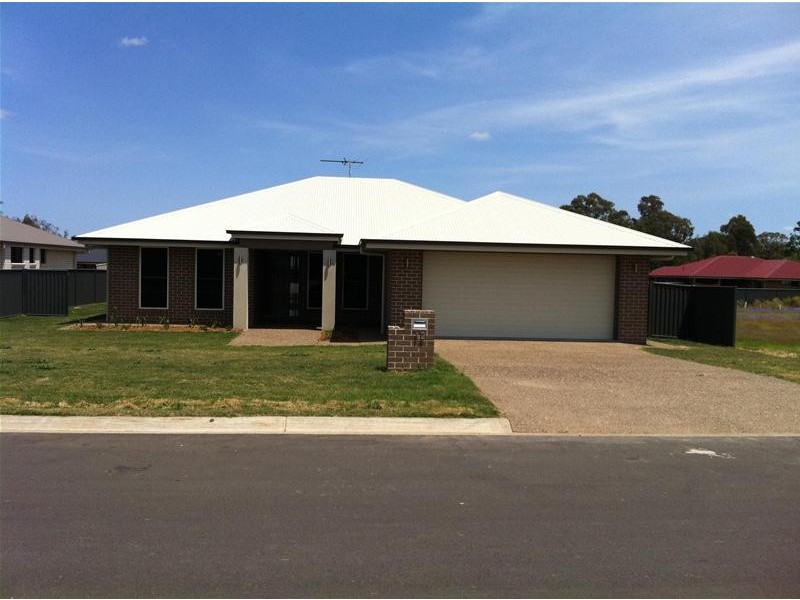 12 Gower Street, Chinchilla QLD 4413