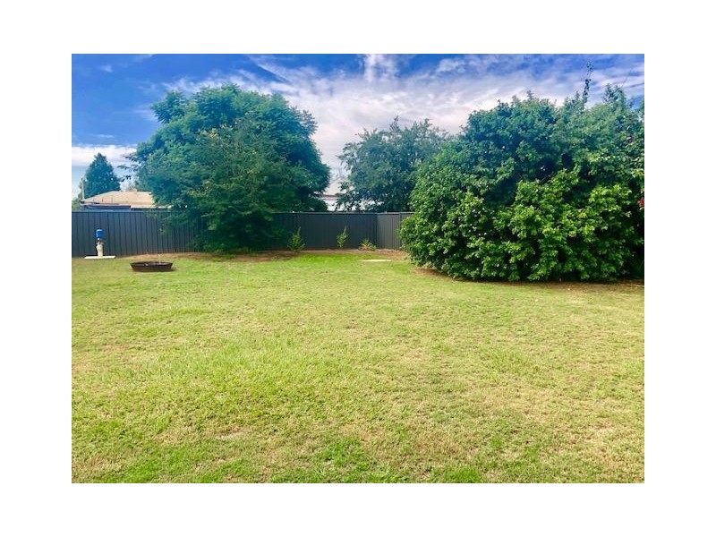 17 Wood Street, Chinchilla QLD 4413