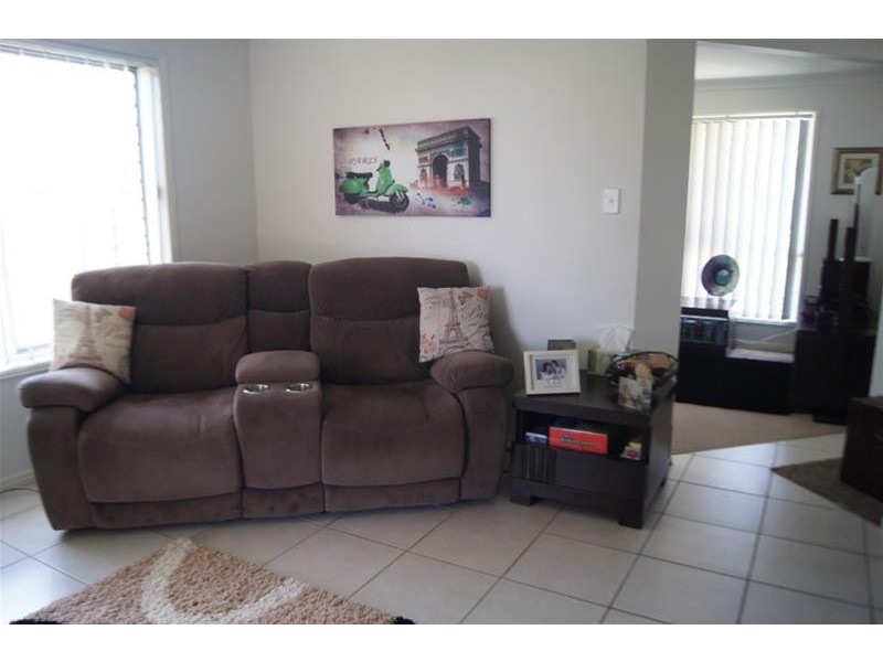 12  Campbell Street, Chinchilla QLD 4413