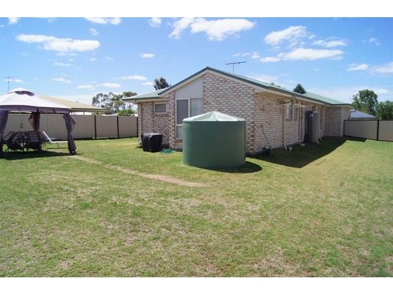 12  Campbell Street, Chinchilla QLD 4413