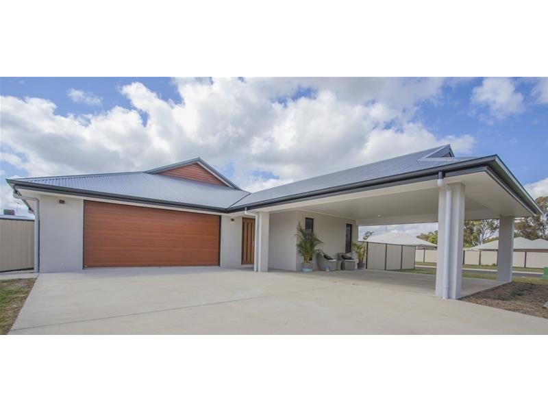 75 Windmill Road, Chinchilla QLD 4413