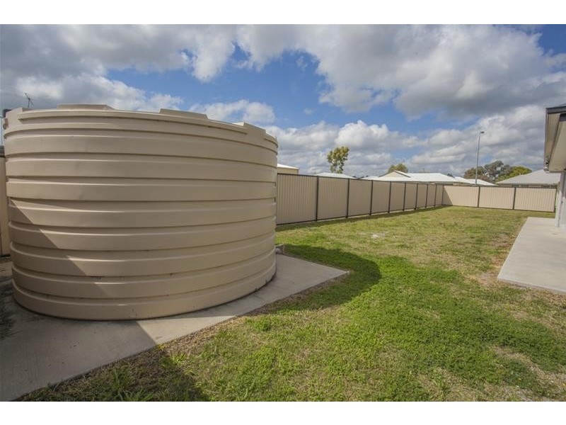 75 Windmill Road, Chinchilla QLD 4413