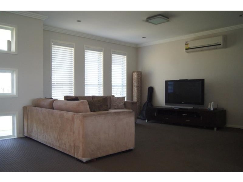 10 McKenzie Street, Chinchilla QLD 4413