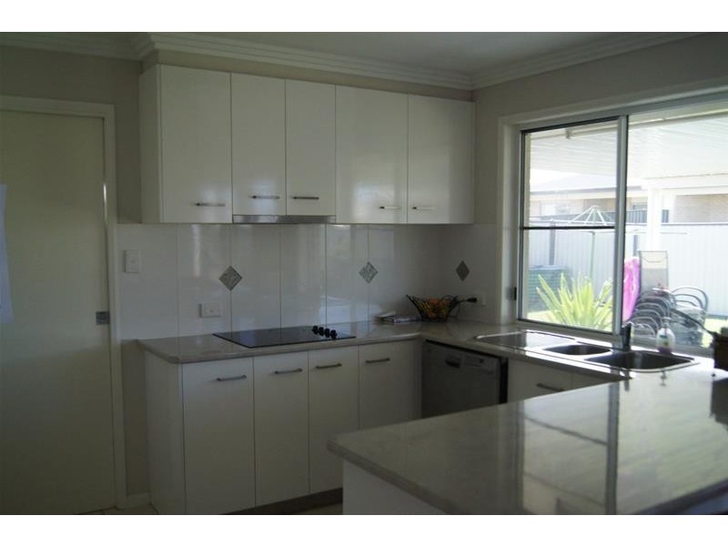 10 McKenzie Street, Chinchilla QLD 4413