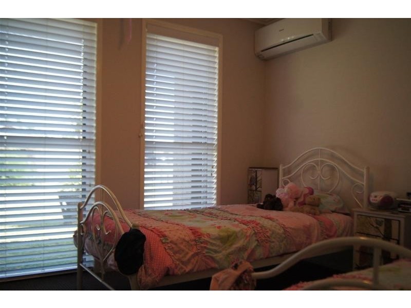 10 McKenzie Street, Chinchilla QLD 4413