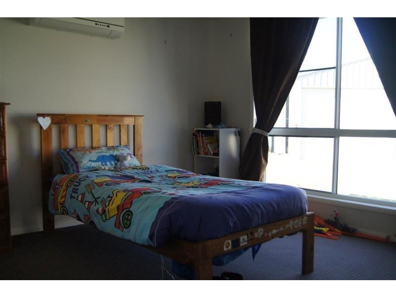 10 McKenzie Street, Chinchilla QLD 4413