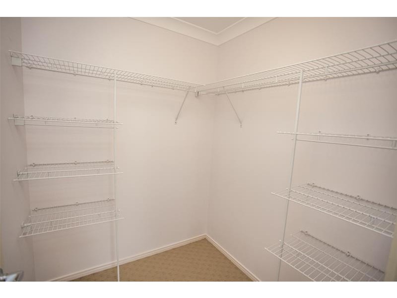 Units 1&2/5  Luscombe Street, Chinchilla QLD 4413