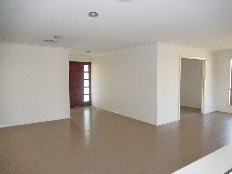 44 Sommerfeld Crescent, Chinchilla QLD 4413