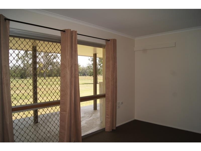 11 Mizpah Drive, Chinchilla QLD 4413