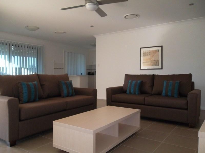 1/24 Lee Street, Miles QLD 4415