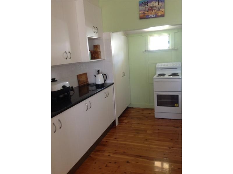 9 Atkins Street, Chinchilla QLD 4413