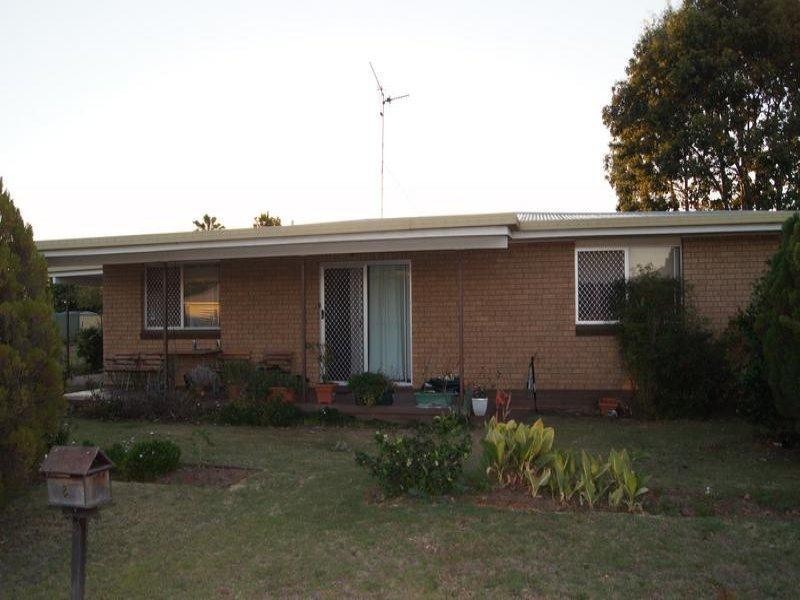 8 Atkins Street, Chinchilla QLD 4413