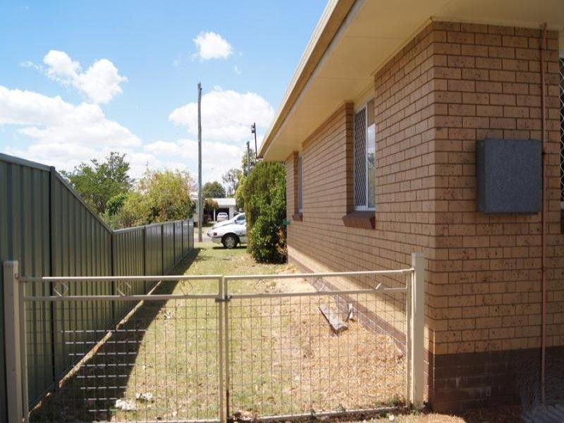 8 Atkins Street, Chinchilla QLD 4413