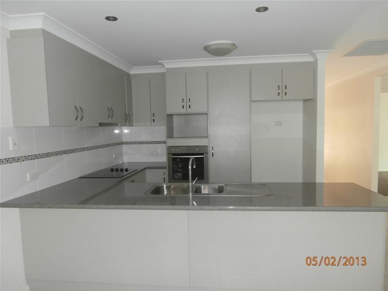 4 Crescent Avenue, Chinchilla QLD 4413