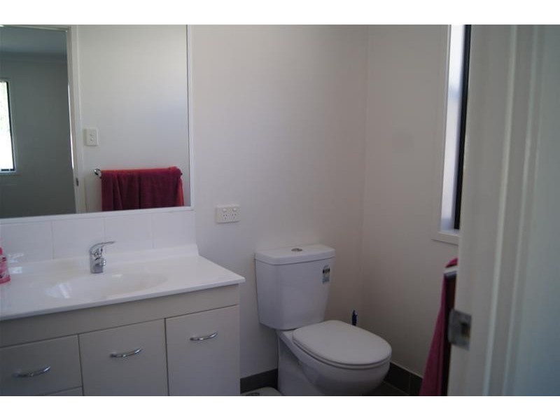 8 Cameron, Chinchilla QLD 4413