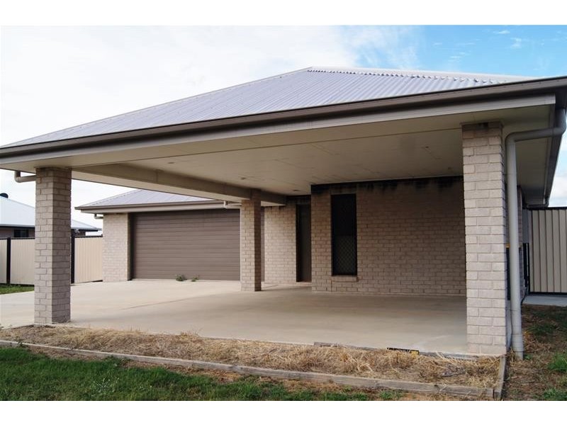 75 Windmill Street, Chinchilla QLD 4413