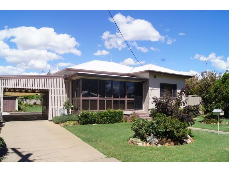 5 Atkins Street, Chinchilla QLD 4413