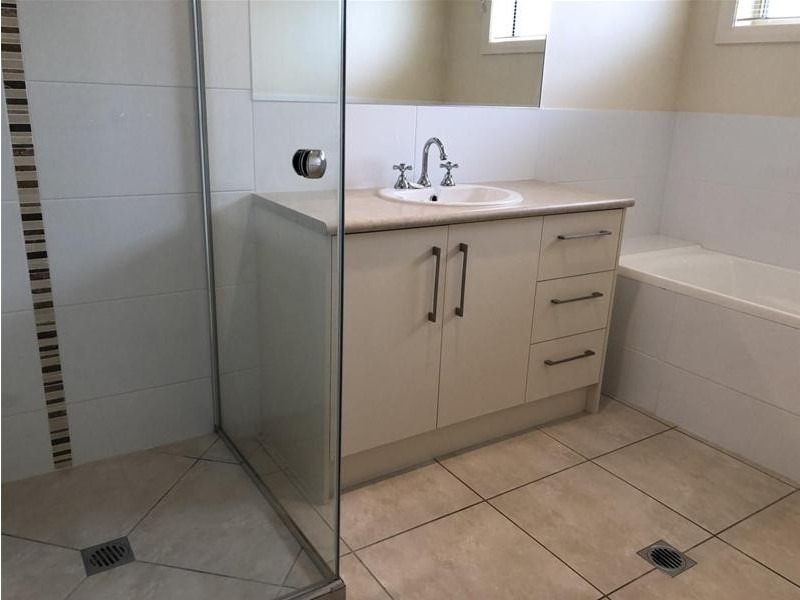 70 Sommerfeld Crescent, Chinchilla QLD 4413