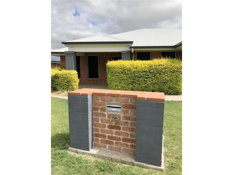 70 Sommerfeld Crescent, Chinchilla QLD 4413