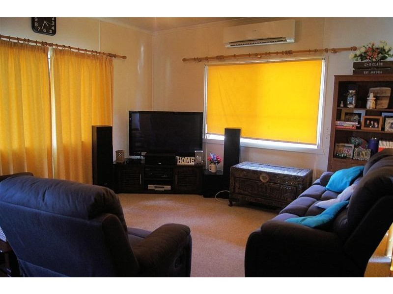 27 Barber Street, Chinchilla QLD 4413