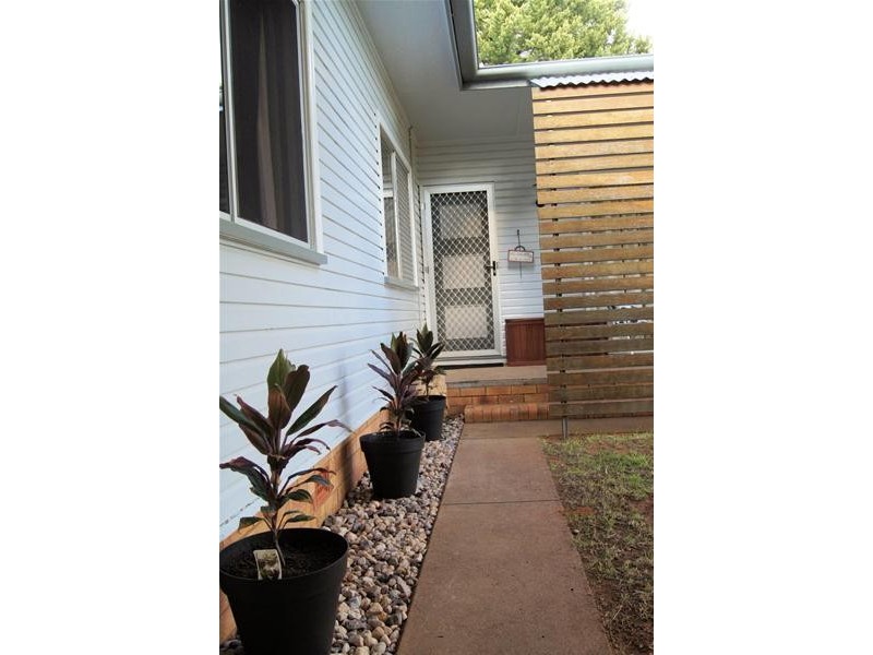 27 Barber Street, Chinchilla QLD 4413