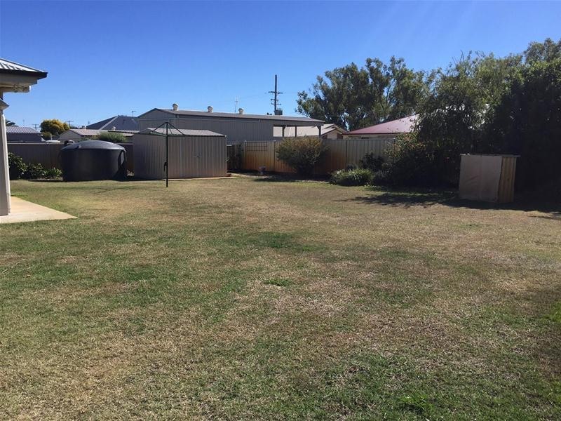 39 Pilkington Street, Chinchilla QLD 4413