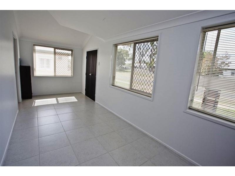 6 Dorney Street, Chinchilla QLD 4413