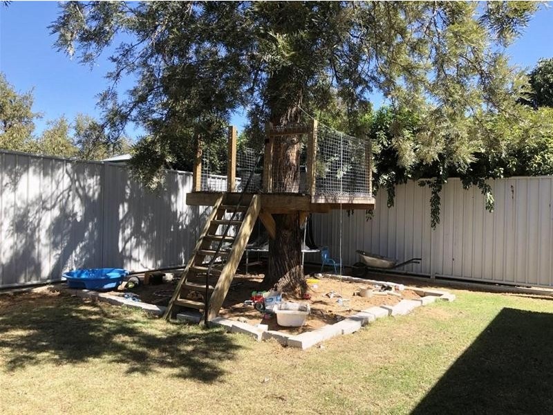 6 Dorney Street, Chinchilla QLD 4413