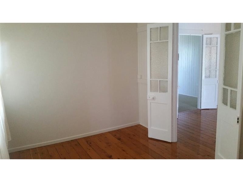 6 Wood Street, Chinchilla QLD 4413