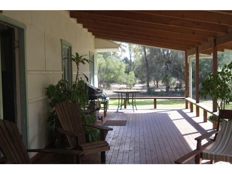 122 Carmichael Street, Chinchilla QLD 4413