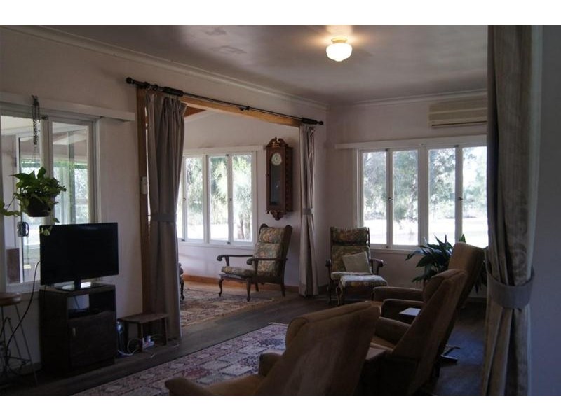 122 Carmichael Street, Chinchilla QLD 4413