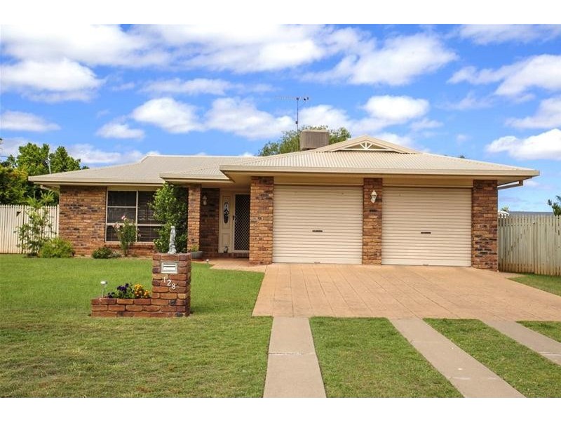 128 Zeller Street, Chinchilla QLD 4413