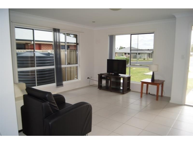 12 Lewis Street, Chinchilla QLD 4413