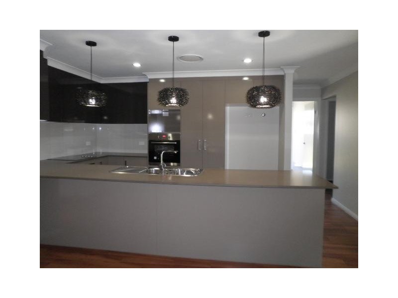 27 Cypress Pines Drive, Miles QLD 4415