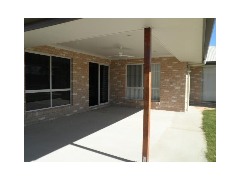 27 Cypress Pines Drive, Miles QLD 4415