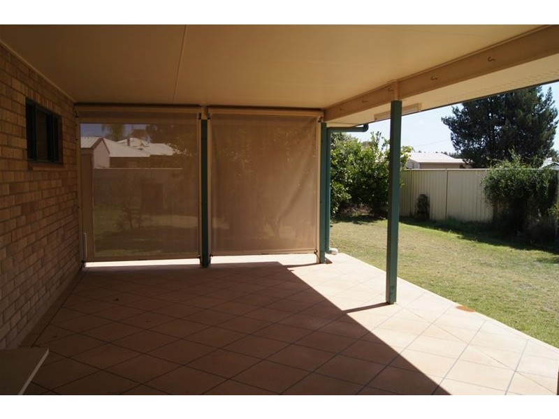 86 Rodger Street, Chinchilla QLD 4413