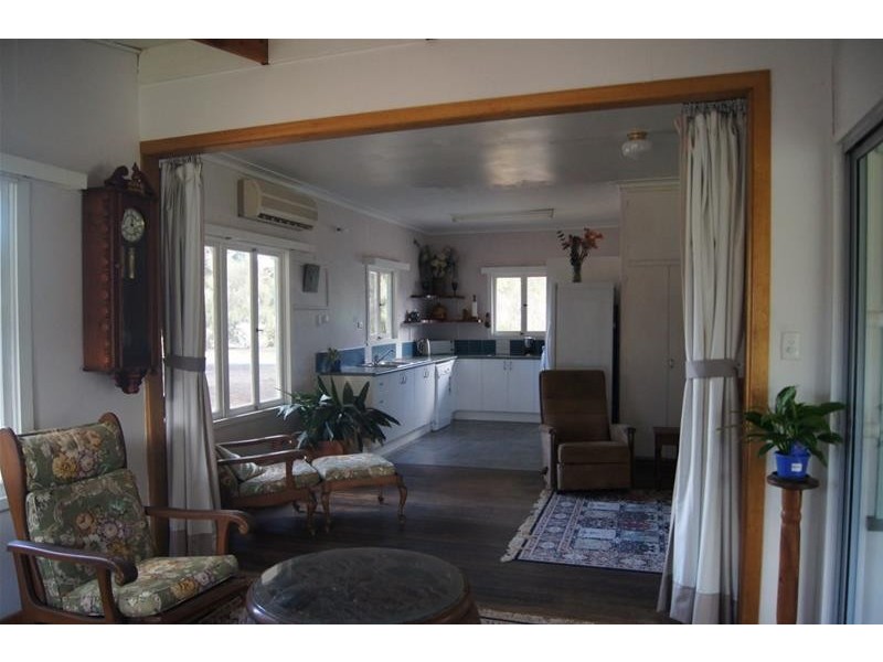 122 Carmichael Street, Chinchilla QLD 4413