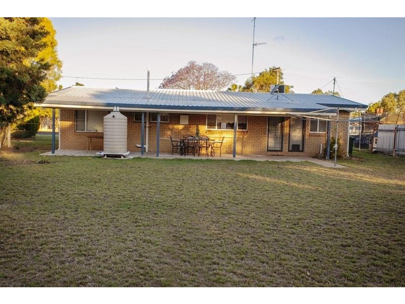 14 Mann Street, Chinchilla QLD 4413