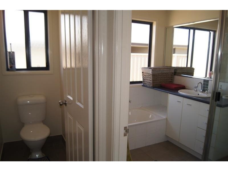 6 Cole Street, Chinchilla QLD 4413