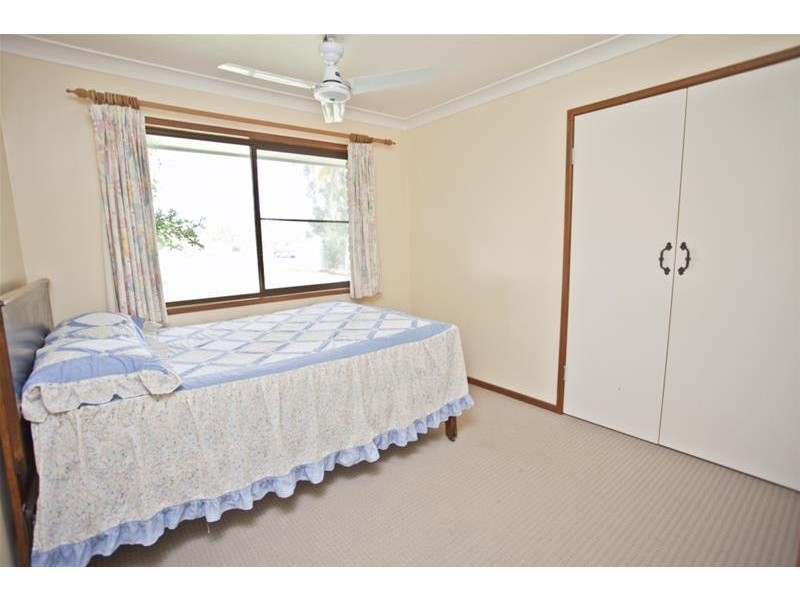 72 Oak Street, Chinchilla QLD 4413