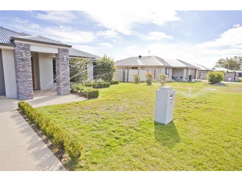 5 Lewis Street, Chinchilla QLD 4413