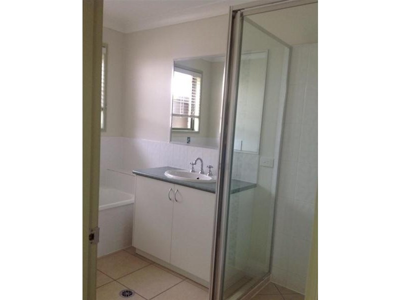 2/7 Luscombe Street, Chinchilla QLD 4413