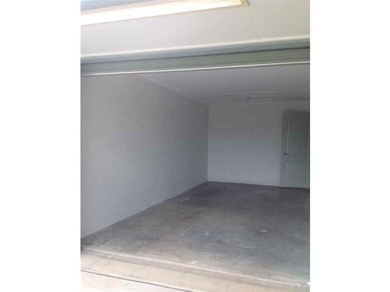 2/7 Luscombe Street, Chinchilla QLD 4413