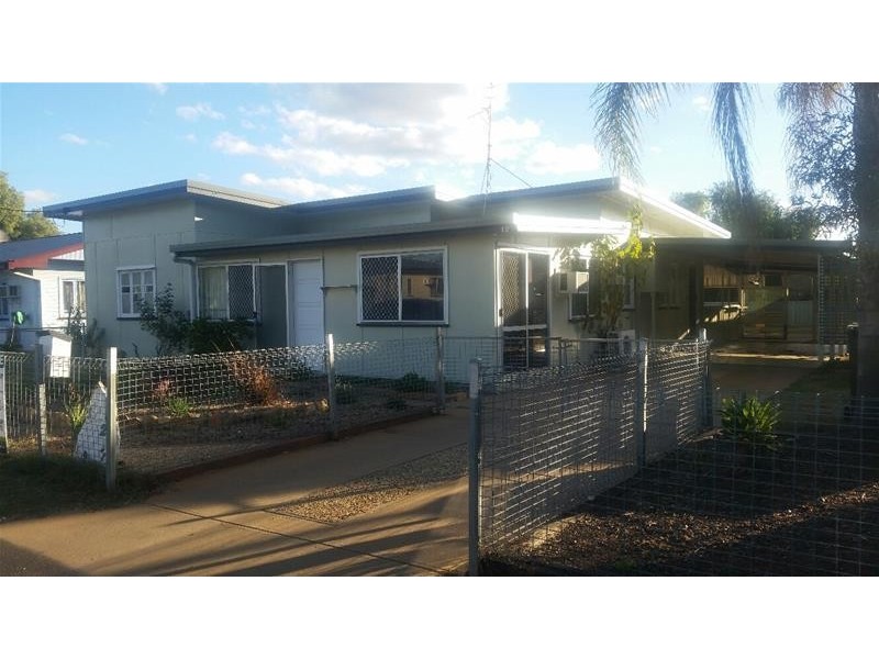 12 Wood Street, Chinchilla QLD 4413