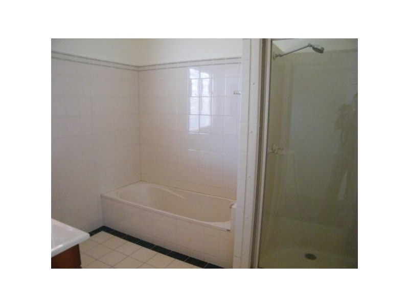 12 Bell Street, Chinchilla QLD 4413